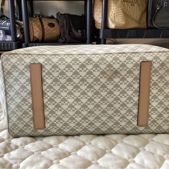 Kate Spade RARE EUC Classic Noel Print weekender tote bag with adjustable strap - Picture 3 of 16